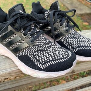 Adidas Sneakers Women's Size 8